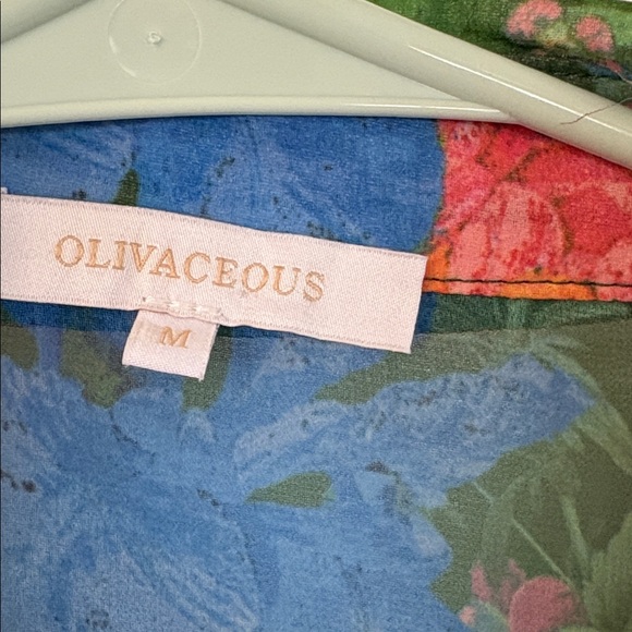 Brand of OLIVCEUS. Floral red and blu and green and  yelow. Size M - Picture 5 of 8
